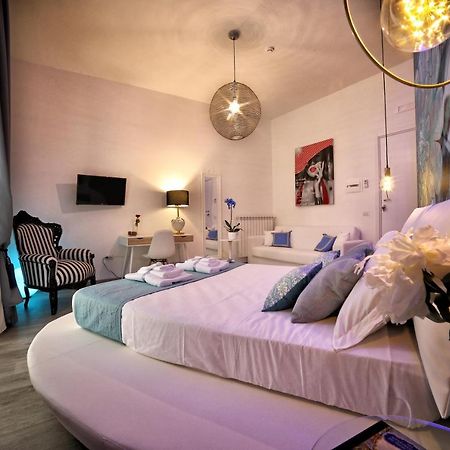Bourbon House Bed and Breakfast Napels Buitenkant foto