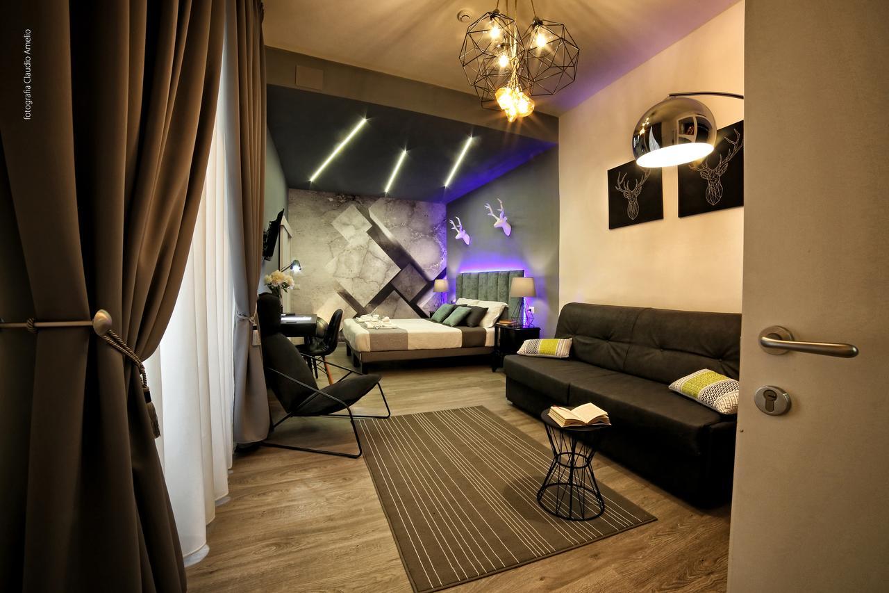 Bourbon House Bed and Breakfast Napels Buitenkant foto