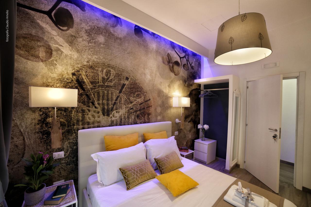 Bourbon House Bed and Breakfast Napels Buitenkant foto